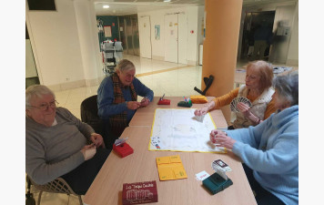 Des nouvelles de notre doyen Claude Courbin